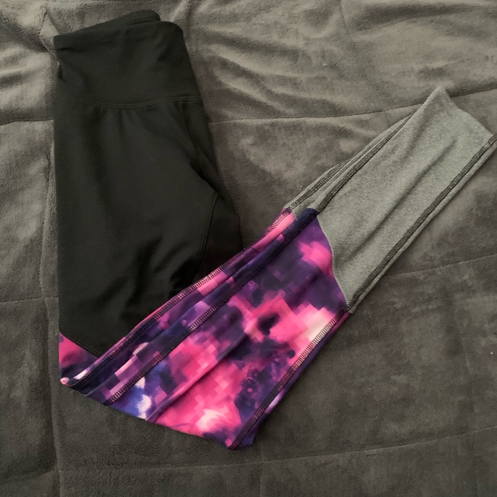 Athletic pants